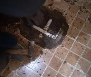 海口卫生间漏水维修公司为您分享下卫生间渗水如何处理及注意事项